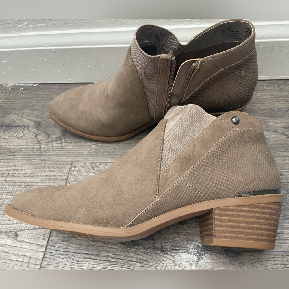 Women's Vera Wang Tan Ankle Boots